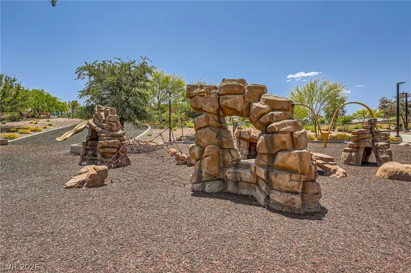 $789,900 | 394 Wilbur Jurden Court, Henderson, NV 89011