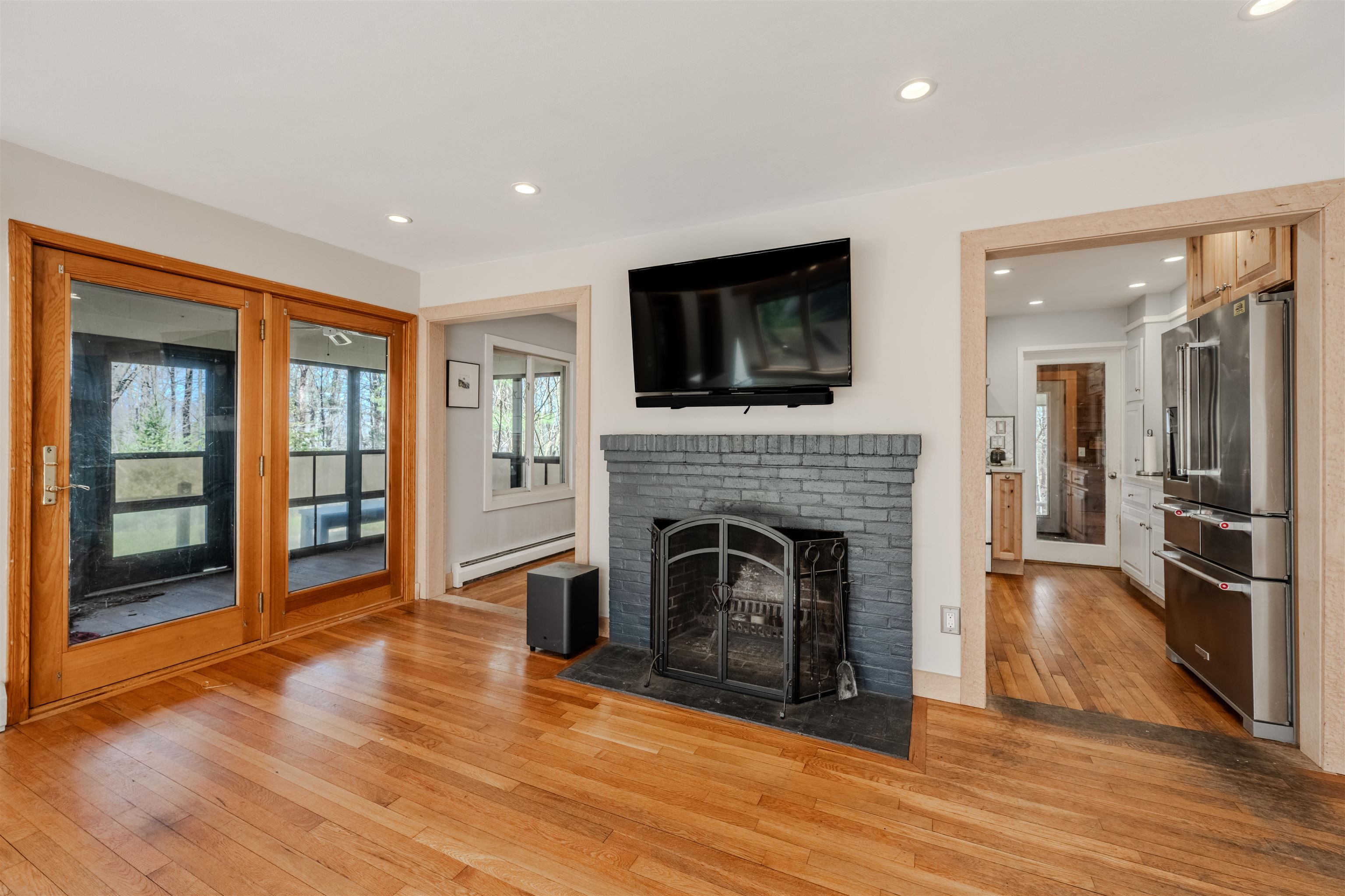 52 Sandown Road Danville, NH 03819 - Photo 8 of 30 Gallery Image 8