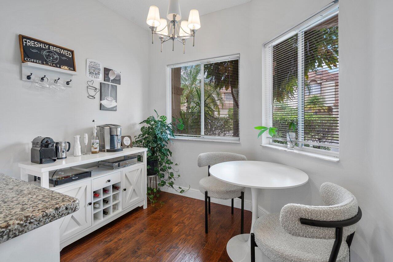 6823 Via Regina Boca Raton, FL 33433 - Photo 14 of 32 014-6823ViaRegina-BocaRaton-FL-33433-SMA