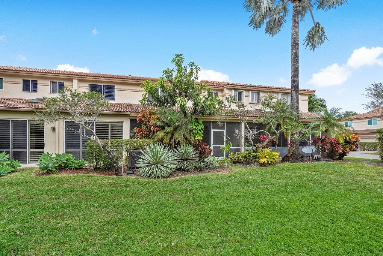 6823 Via Regina Boca Raton, FL 33433 - Photo 30 of 32 030-6823ViaRegina-BocaRaton-FL-33433-SMA