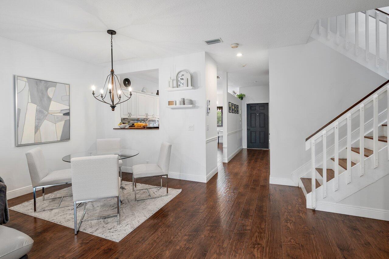 6823 Via Regina Boca Raton, FL 33433 - Photo 7 of 32 007-6823ViaRegina-BocaRaton-FL-33433-SMA