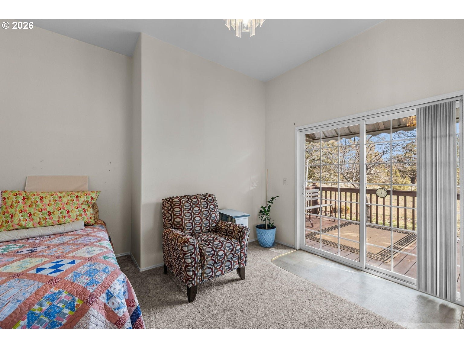 6983 Mustang Road Terrebonne, OR 97760 - Photo 16 of 36 a bedroom with a bed and a window