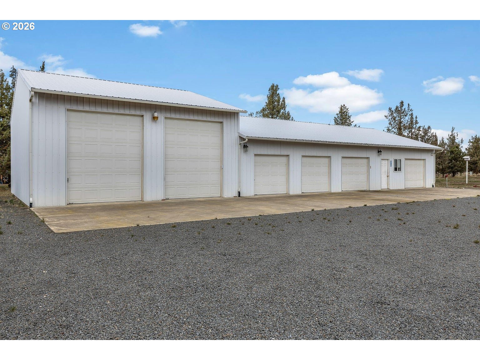 6983 Mustang Road Terrebonne, OR 97760 - Photo 26 of 36 a view of an empty room