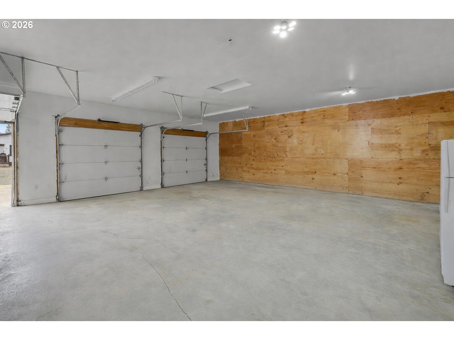 6983 Mustang Road Terrebonne, OR 97760 - Photo 27 of 36 a view of garage