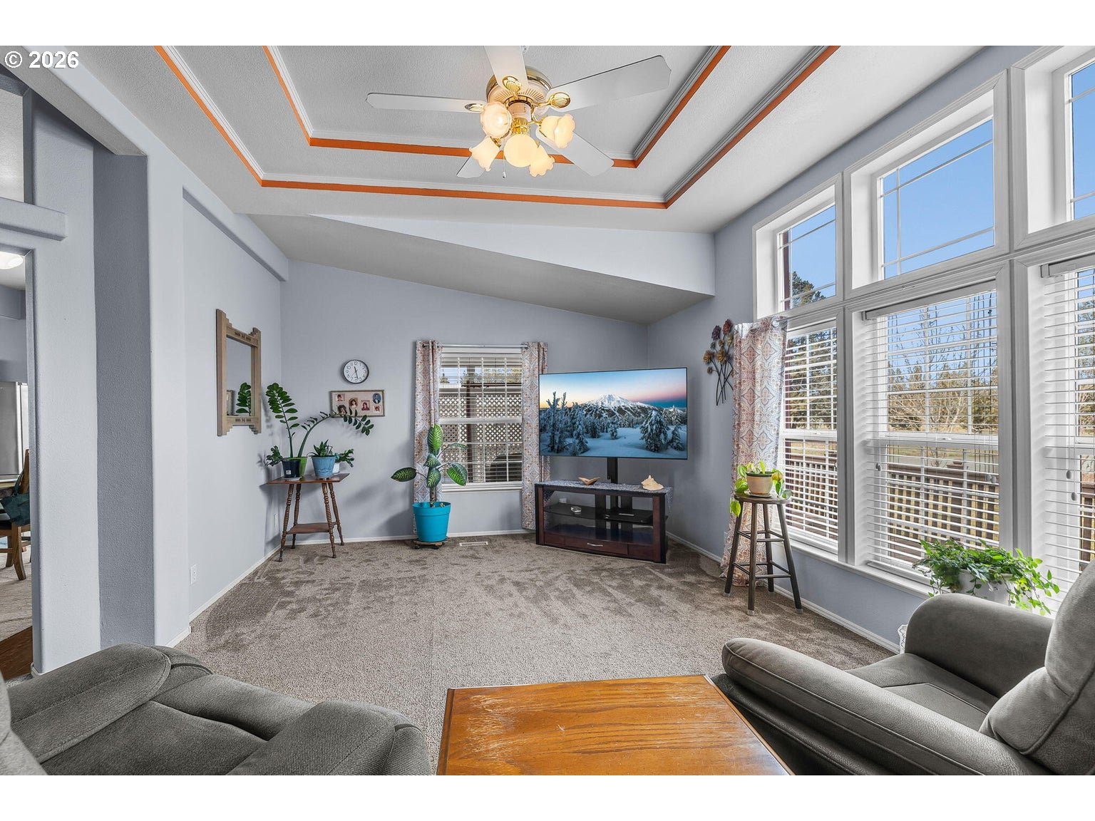 6983 Mustang Road Terrebonne, OR 97760 - Photo 6 of 36 a living room with furniture and a large window