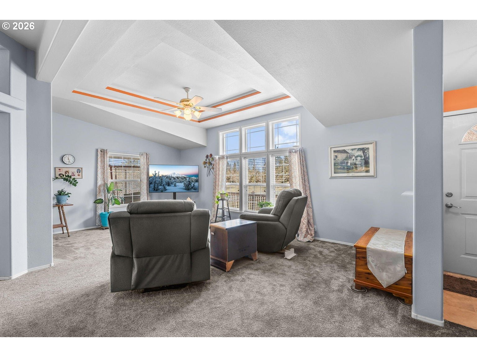 6983 Mustang Road Terrebonne, OR 97760 - Photo 8 of 36 a living room with furniture and a large window