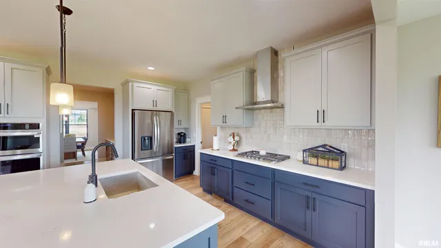 $594,990 | 14 Faiths Way, Bettendorf, IA 52722