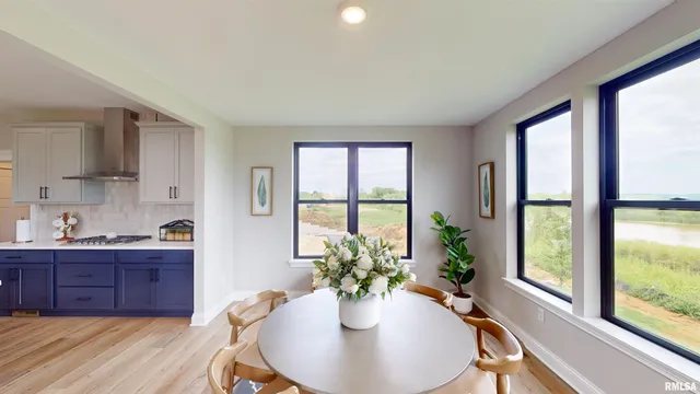 $594,990 | 14 Faiths Way, Bettendorf, IA 52722