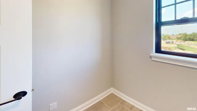 $594,990 | 14 Faiths Way, Bettendorf, IA 52722