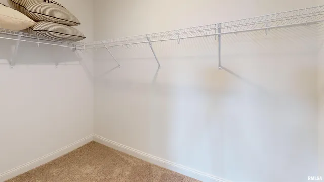 $594,990 | 14 Faiths Way, Bettendorf, IA 52722