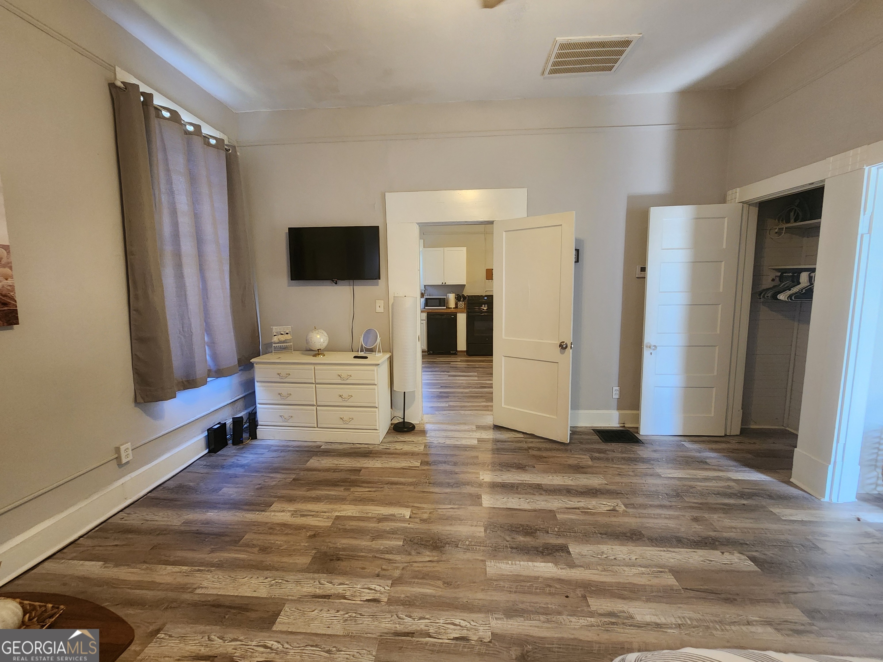 917 Oakview Avenue, Unit 5 Columbus, GA 31906 - Photo 12 of 15 a view of living room