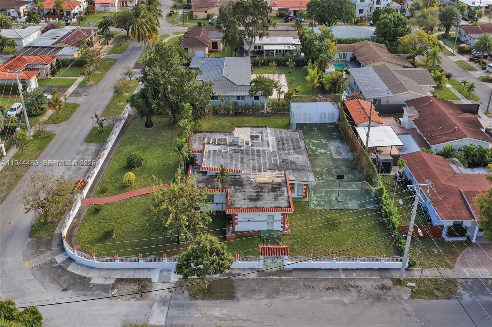 500 Southwest 39th Court Miami, FL 33134 - Photo 14 of 40