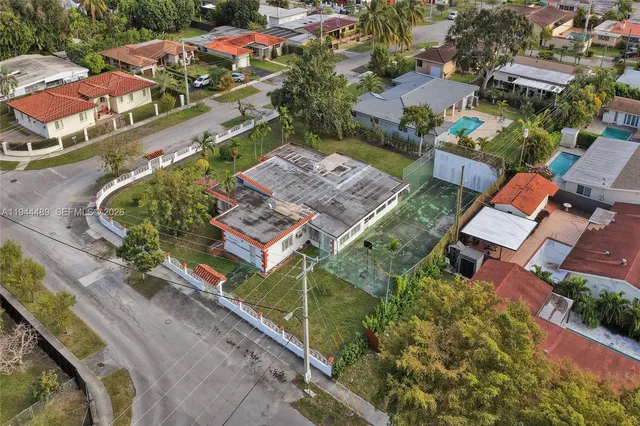 $1,800,000 | 500 Southwest 39th Court, Miami, FL 33134