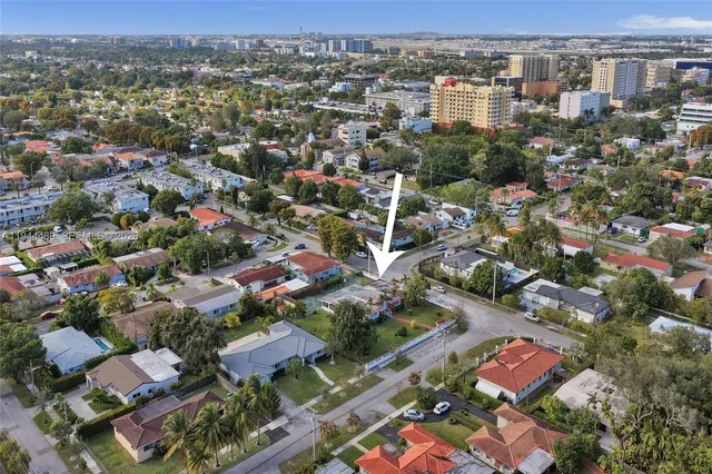 $1,800,000 | 500 Southwest 39th Court, Miami, FL 33134