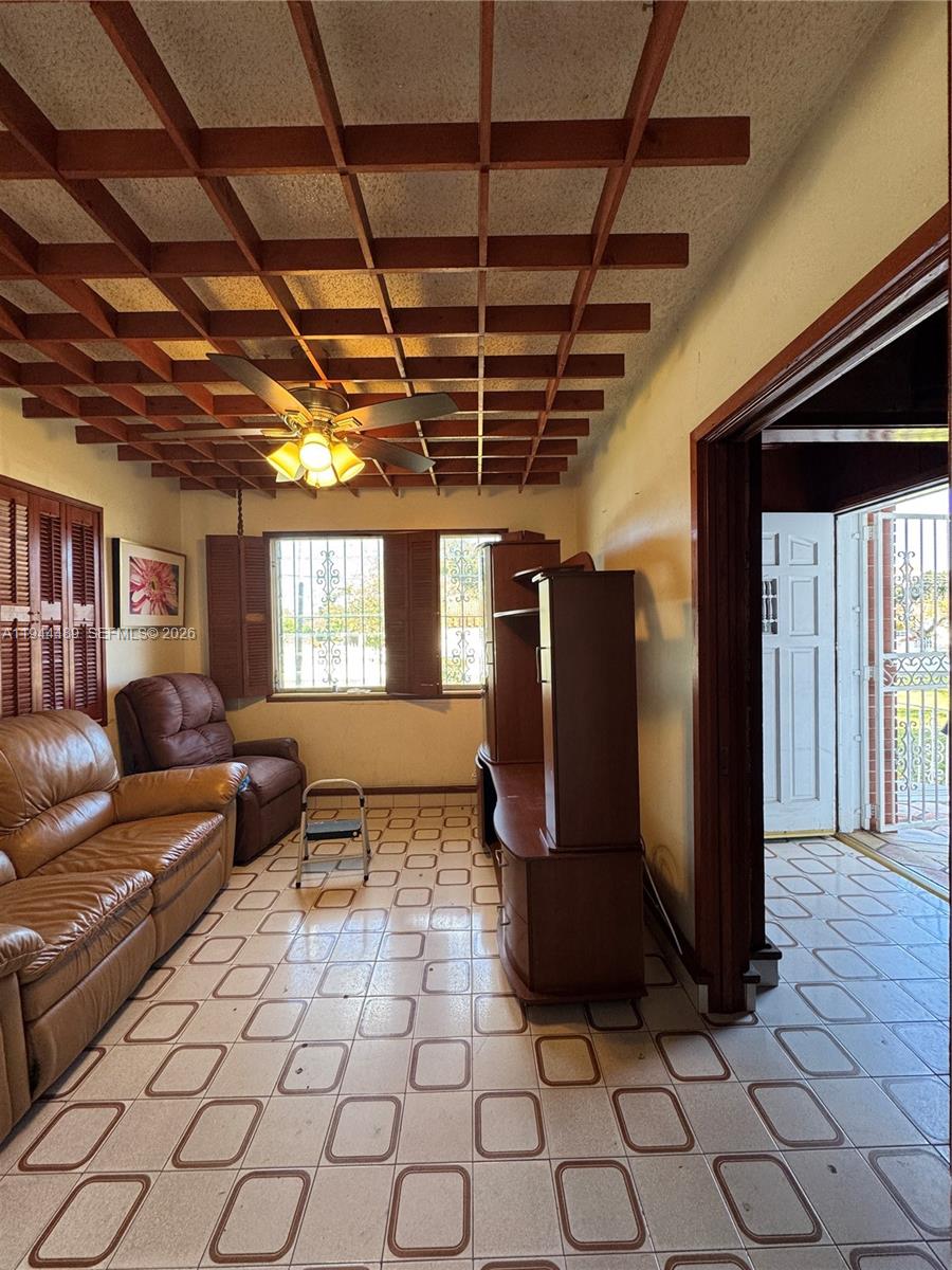 500 Southwest 39th Court Miami, FL 33134 - Photo 8 of 40