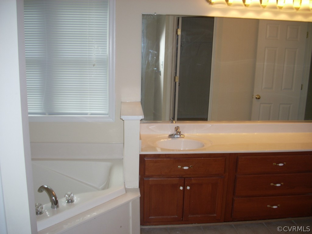 9006 Hollow Oak Road Midlothian, VA 23112 - Photo 20 of 24 Gallery Image 20