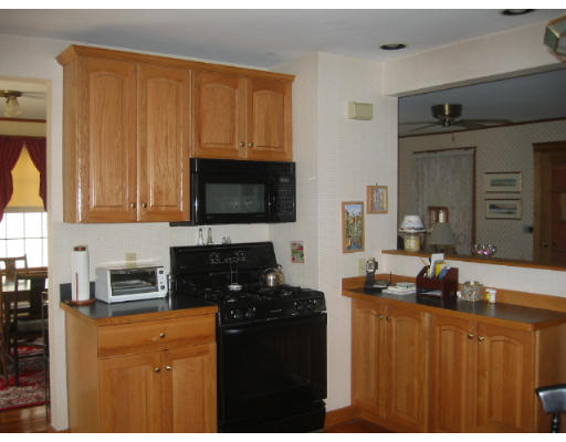 51 Sharon Road Quincy, MA 02171 - Photo 3 of 15 Gallery Image 3