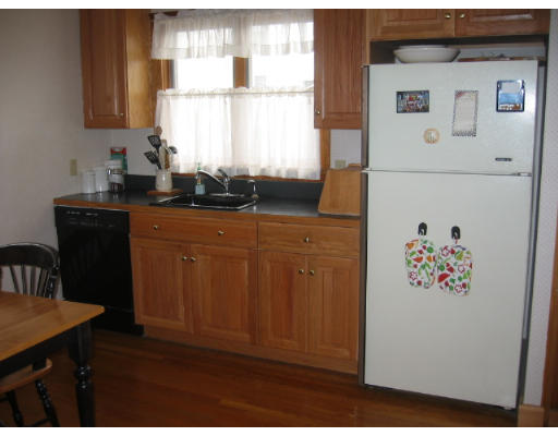 51 Sharon Road Quincy, MA 02171 - Photo 4 of 15 Gallery Image 4