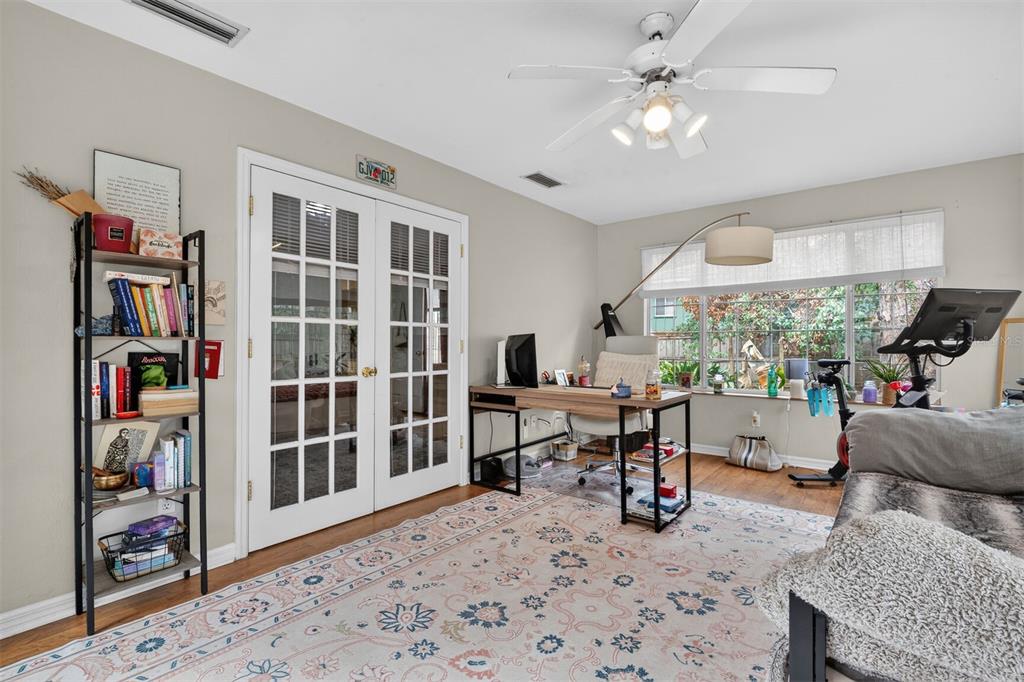 305 Northwest 28th Street Gainesville, FL 32607 - Photo 19 of 43