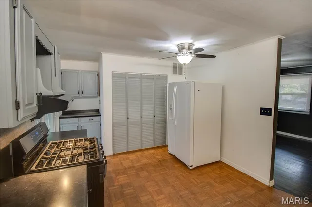 $129,900 | 223 Cindy Street, Brighton, IL 62012