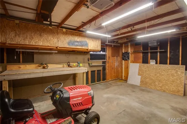 $129,900 | 223 Cindy Street, Brighton, IL 62012