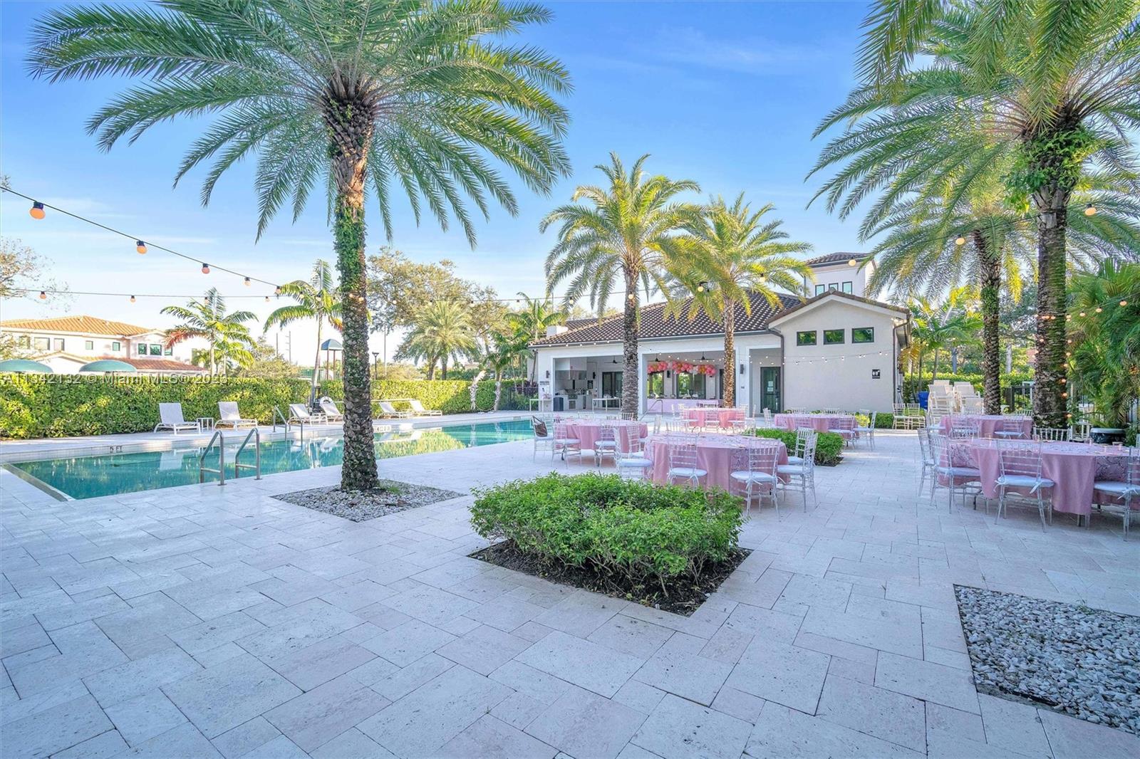 5840 Brookfield Circle Hollywood, FL 33312 - Photo 43 of 45 a view of a backyard and swimming pool