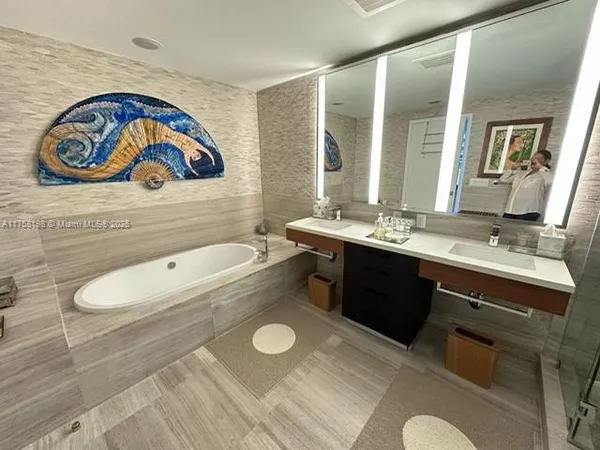 $23,000 | 1 Collins Avenue, Unit 602, Miami Beach, FL 33139