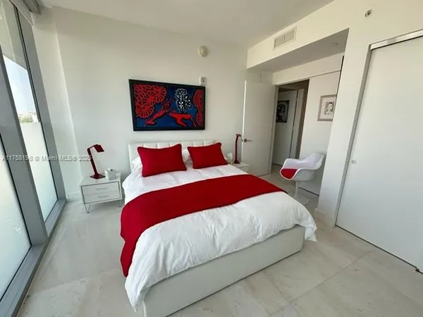 $23,000 | 1 Collins Avenue, Unit 602, Miami Beach, FL 33139