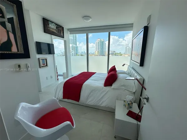 $23,000 | 1 Collins Avenue, Unit 602, Miami Beach, FL 33139