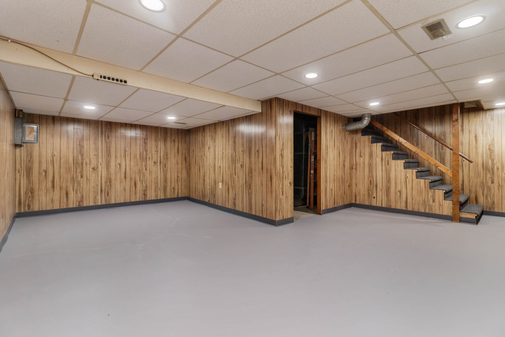 1550 Hunt Drive, Unit C Normal, IL 61761 - Photo 18 of 21 a view of an empty room