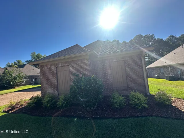 $275,000 | 135 Devlin Springs Drive, Madison, MS 39110