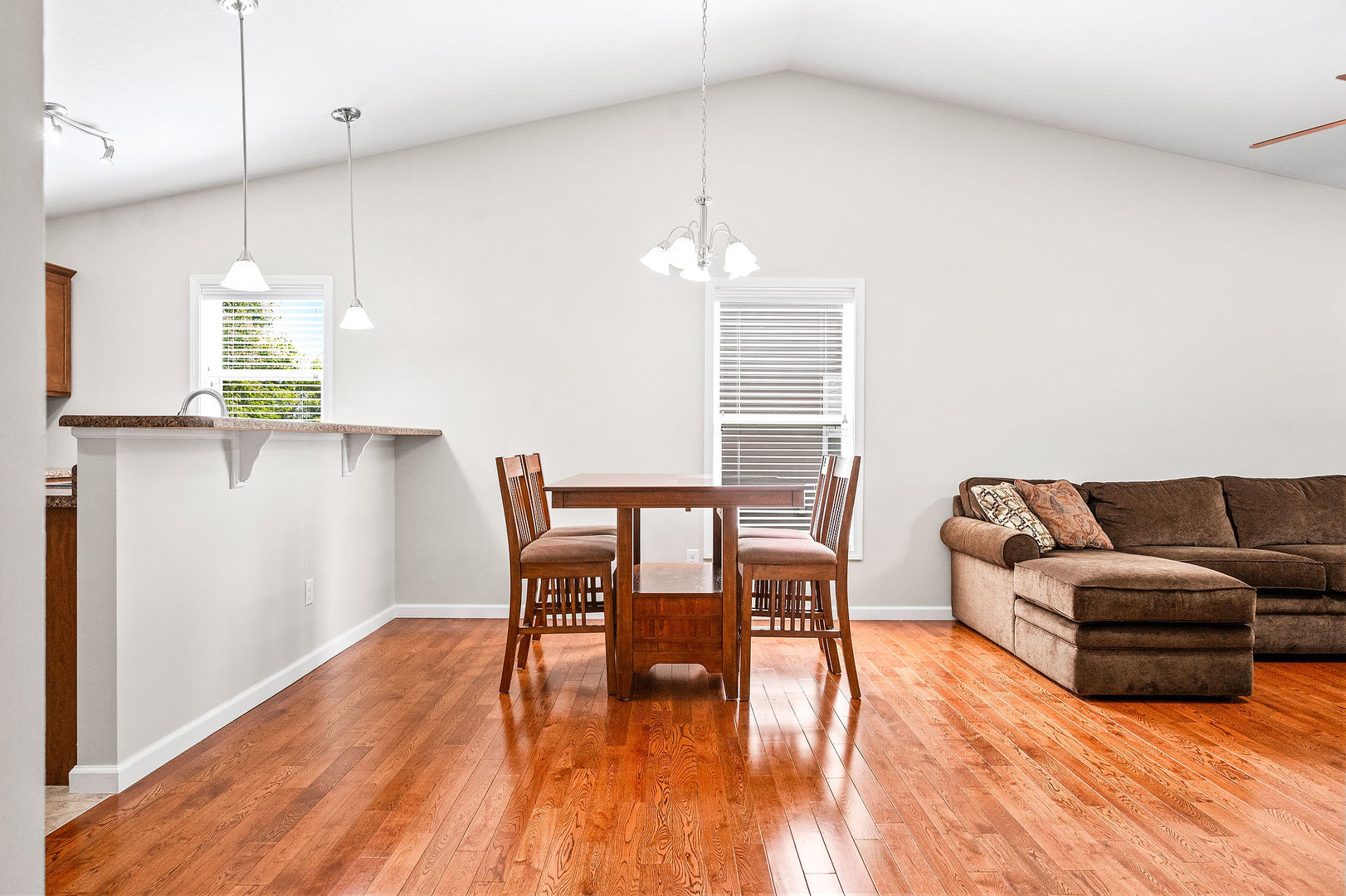 22 Winding Way Bloomington, IL 61705 - Photo 6 of 33 Gallery Image 6