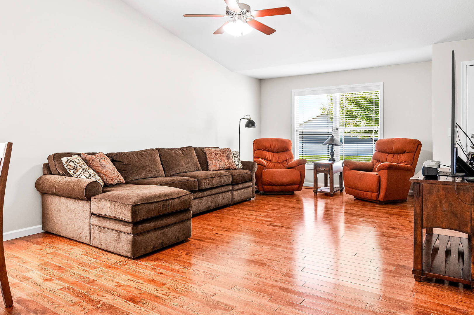 22 Winding Way Bloomington, IL 61705 - Photo 7 of 33 Gallery Image 7