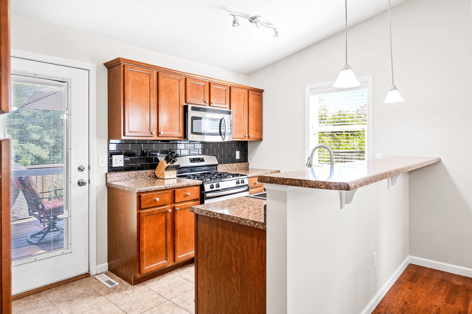 22 Winding Way Bloomington, IL 61705 - Photo 8 of 33 Gallery Image 8