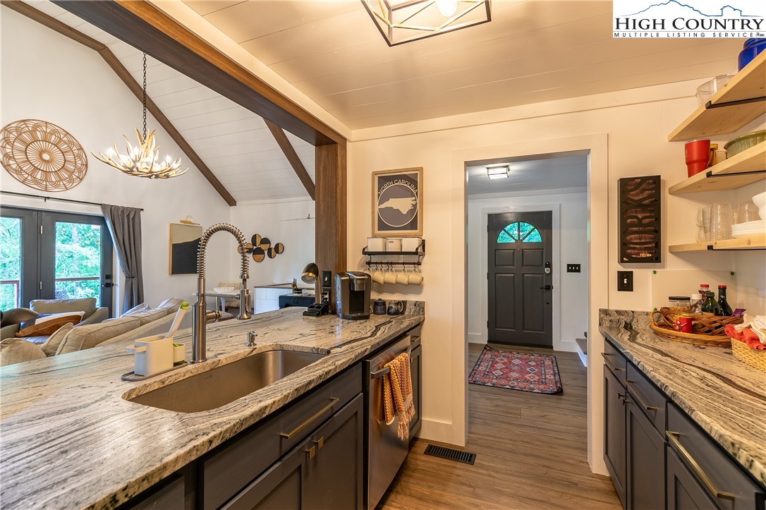31 Larkspur Road Newland, NC 28657 - Photo 12 of 44 Gallery Image 12