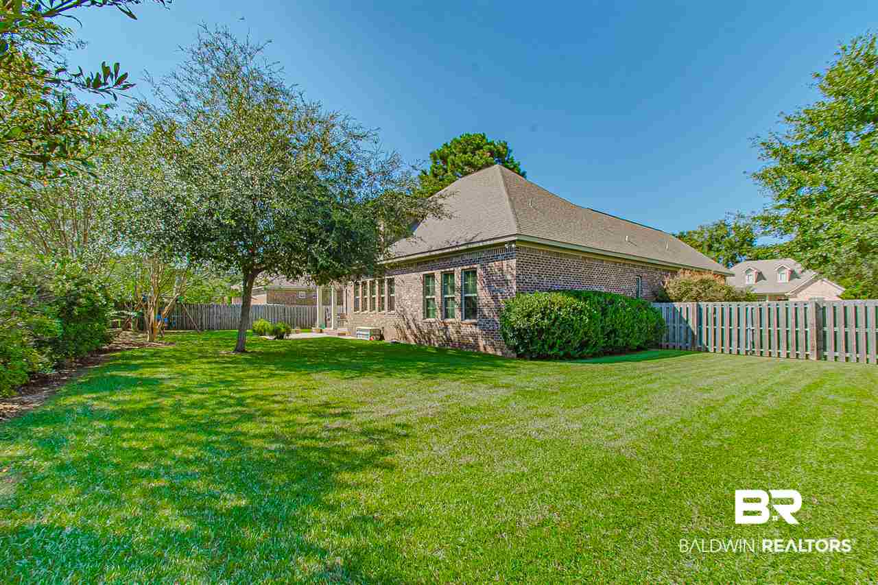 406 Rothley Avenue Fairhope, AL 36532 - Photo 38 of 39 Fenced Backyard