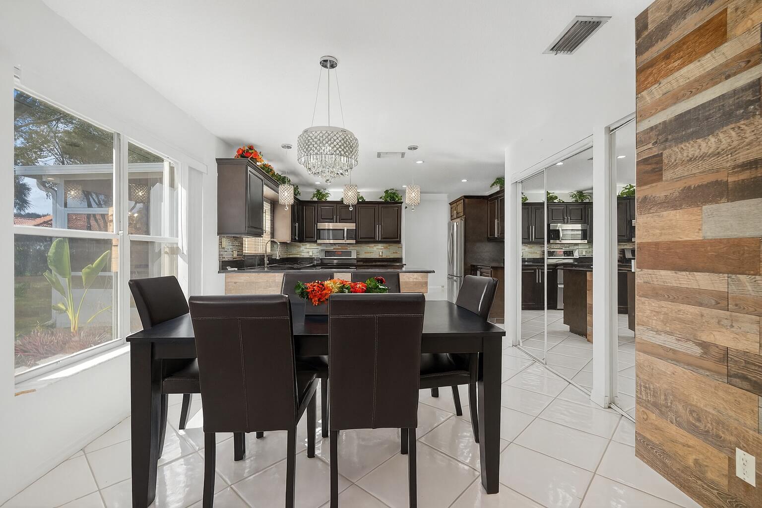 7004 Galleon Cove Circle Palm Beach Gardens, FL 33418 - Photo 13 of 78 Dining Room