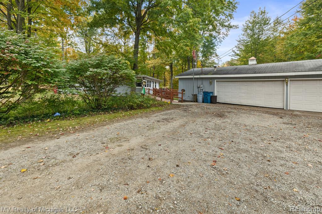 92 South Kellogg Road Midland, MI 48640 - Photo 19 of 19