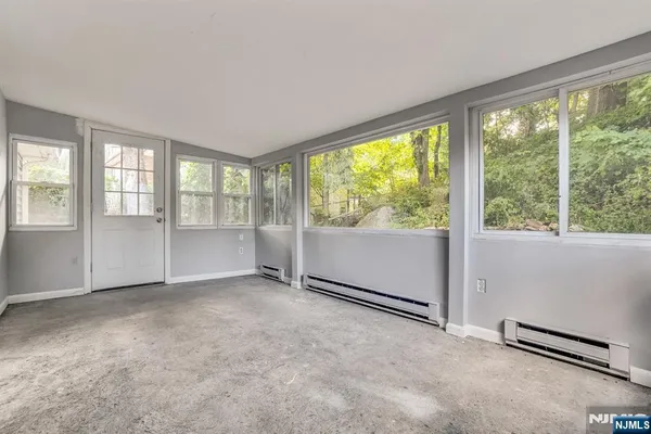 $3,200 | 34 Oak Street, Bloomingdale, NJ 07403