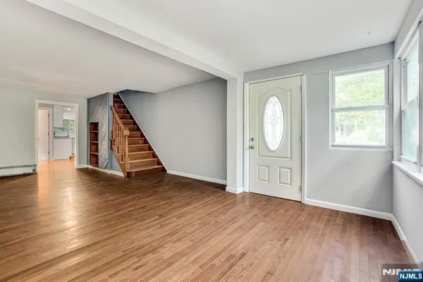 $3,200 | 34 Oak Street, Bloomingdale, NJ 07403