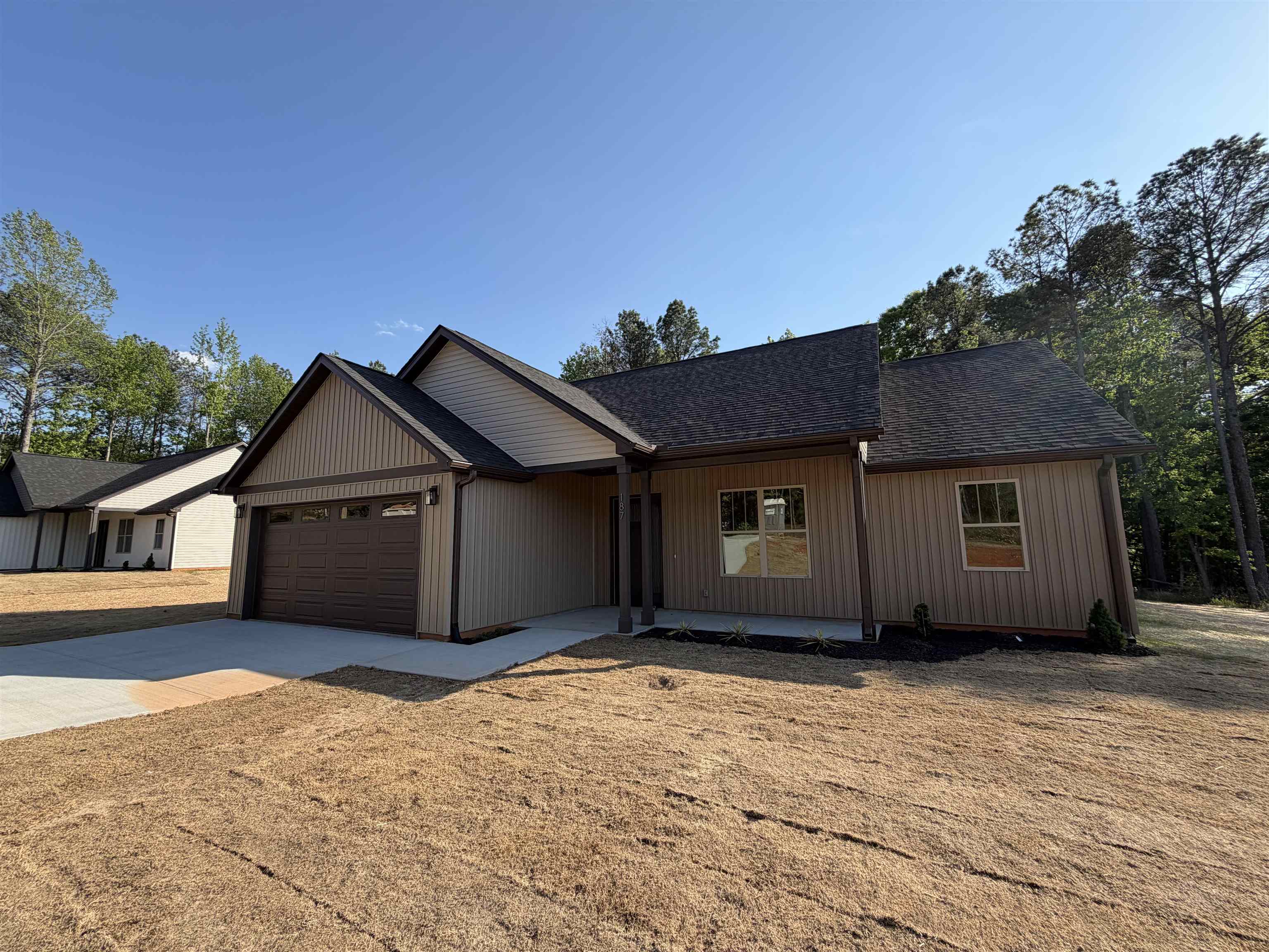 187 Susans Road Gaffney, SC 29341 - Photo 4 of 25