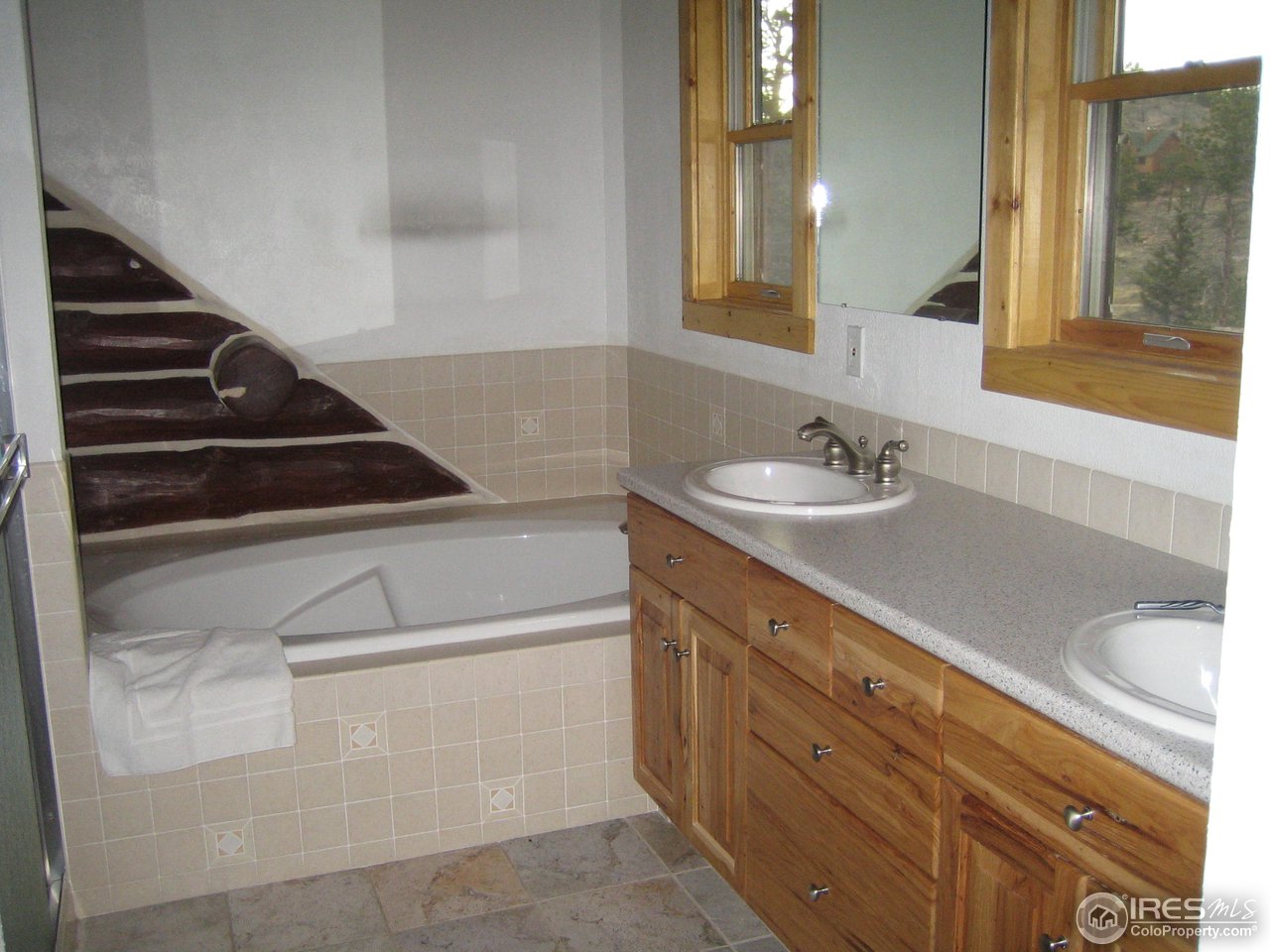 5026 North Rim Road Livermore, CO 80536 - Photo 8 of 18 Gallery Image 8