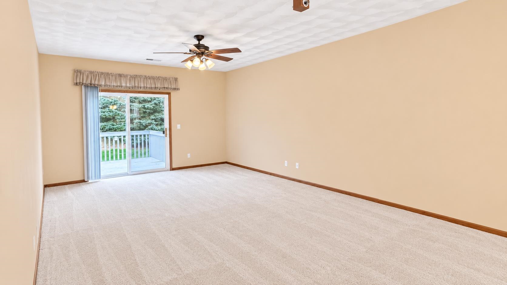 10152 C Monarch Road Roscoe, IL 61073 - Photo 12 of 47 Gallery Image 12