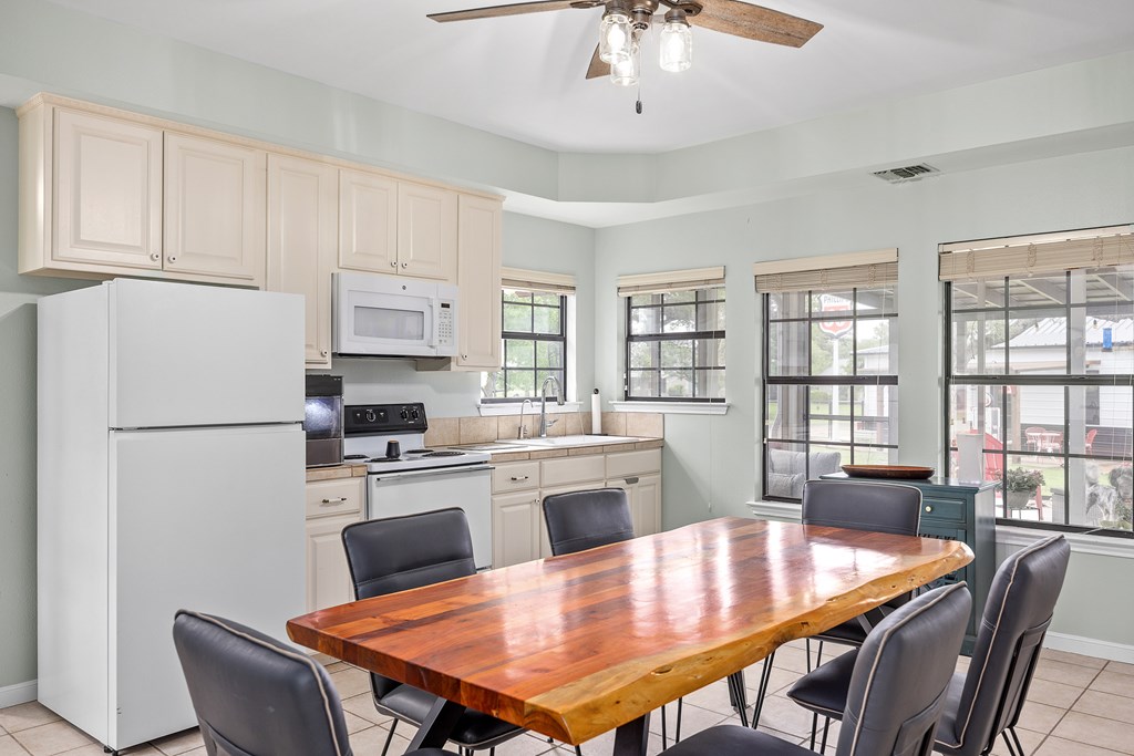305 Oak Wood Road Kerrville, TX 78028 - Photo 39 of 67