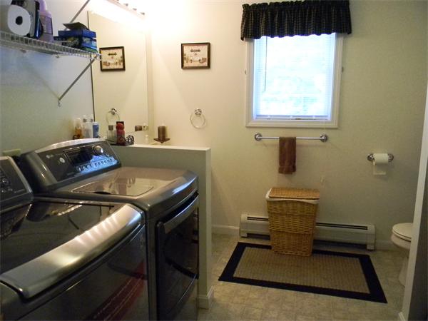 261 Rice Street Athol, MA 01331 - Photo 5 of 16