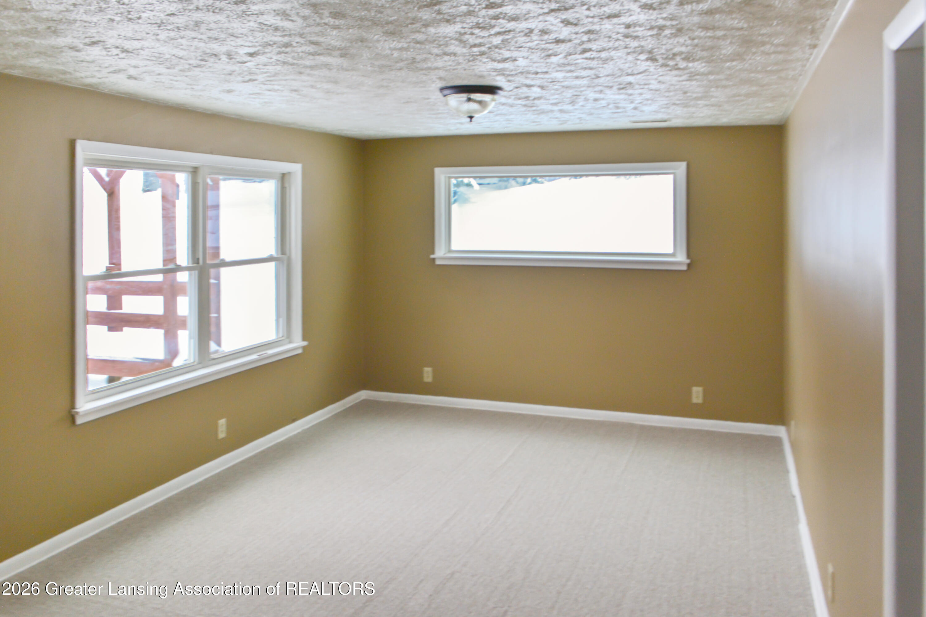 1015 Westfield Road Lansing, MI 48917 - Photo 6 of 19 DSC_0361