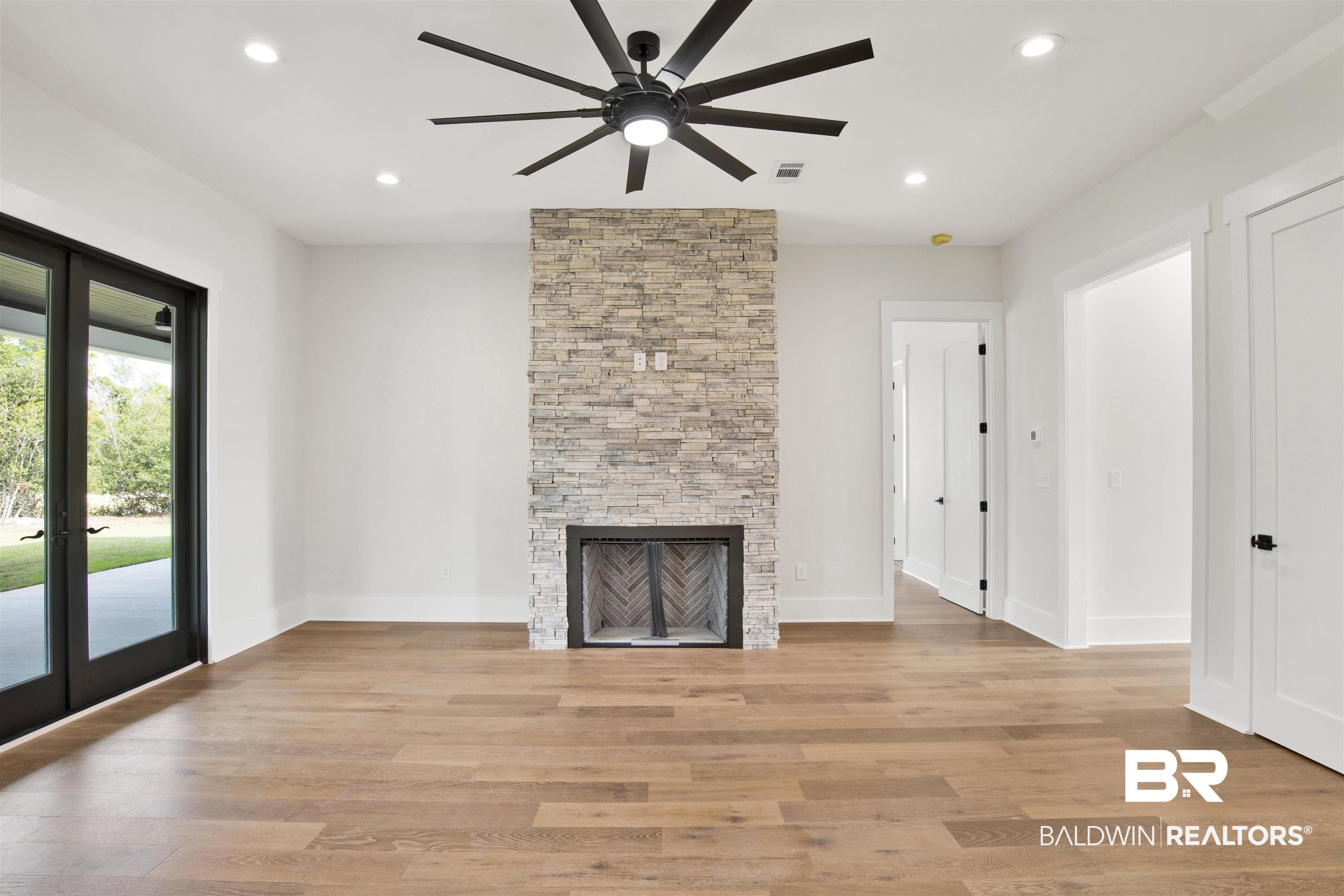 31545 River Road Orange Beach, AL 36561 - Photo 12 of 59 Living Room