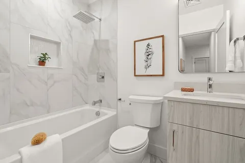 $899,000 | 6 Dellmore Road, Unit 3, Boston, MA 02131