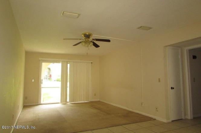 1569 El Prado Road, Unit 2 Jacksonville, FL 32216 - Photo 10 of 16 LIVING ROOM