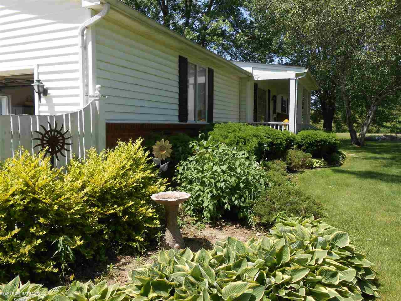 21820 Pratt Road Armada, MI 48005 - Photo 3 of 40 31322374-2.JPG